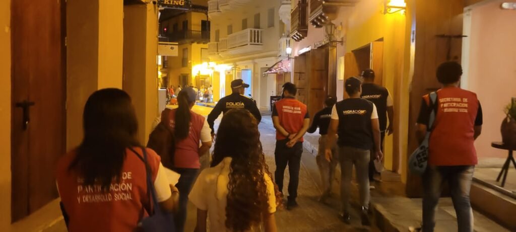 Alcaldía de Cartagena realiza operativos contra la mendicidad forzada, abuso y explotación de niñas, niños y adolescentes en las diferentes plazas del Centro Histórico